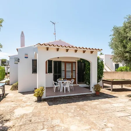 Mestral By * カラ・エン・ブラネス